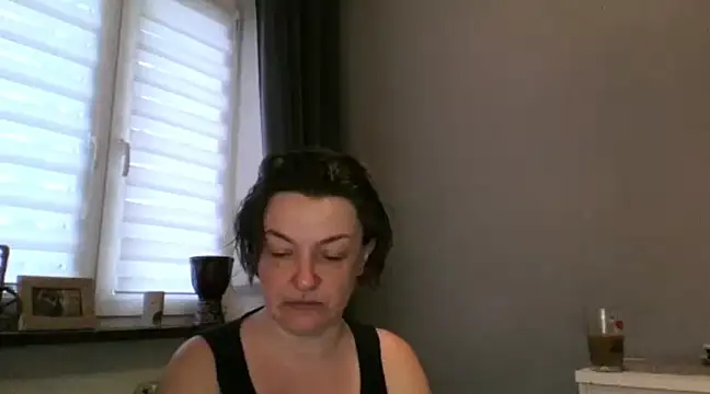 Snapshot of EleanoraMILF chatting on 02/25/25, 07:20 EleanoraMILF online show from 02/25/25, 07:20