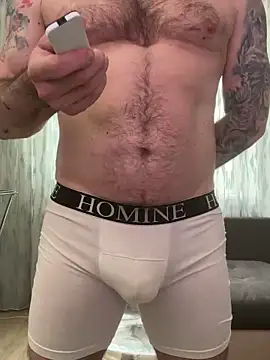 Snapshot of AlexFuck_79 chatting on 03/05/25, 11:06 AlexFuck 79 online show from 03/05/25, 11:06