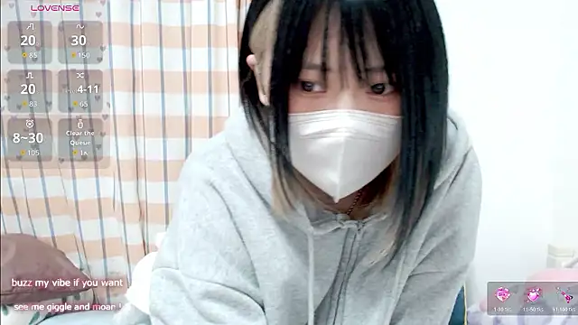 Snapshot of FUYU_rain chatting on 11/04/25, 12:32 FUYU rain online show from 11/04/25, 12:32