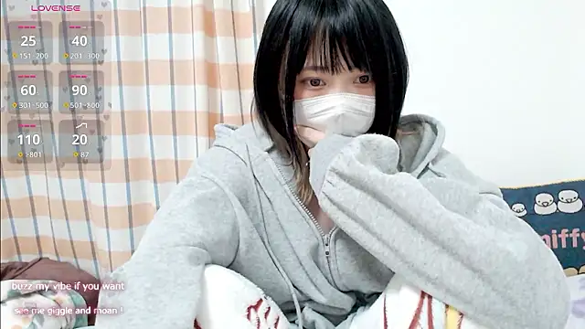 Snapshot of FUYU_rain chatting on 12/02/25, 12:49 FUYU rain online show from 12/02/25, 12:49