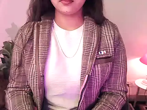 megancatluna online show from 12/19/25, 06:09