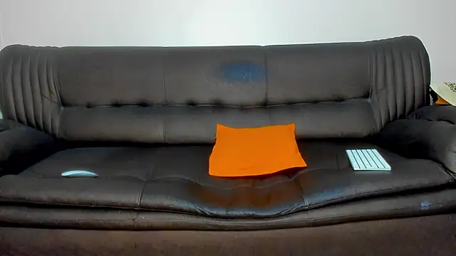 Snapshot of sexyhotmusclesforyou1 chatting on 11/07/25, 05:35 sexyhotmusclesforyou1 online show from 11/07/25, 05:35