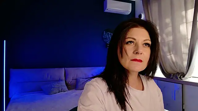 Snapshot of RaileReed chatting on 05/07/26, 02:11 RaileReed online show from 05/07/26, 02:11