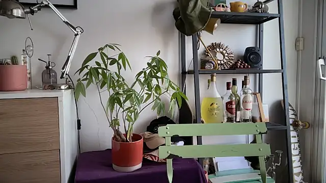 Snapshot of MikymikeBBWD chatting on 11/04/25, 10:47 MikymikeBBWD online show from 11/04/25, 10:47