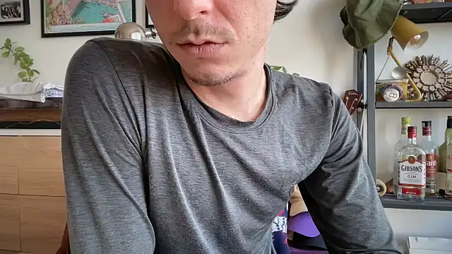 Snapshot of MikymikeBBWD chatting on 12/16/25, 11:15 MikymikeBBWD online show from 12/16/25, 11:15