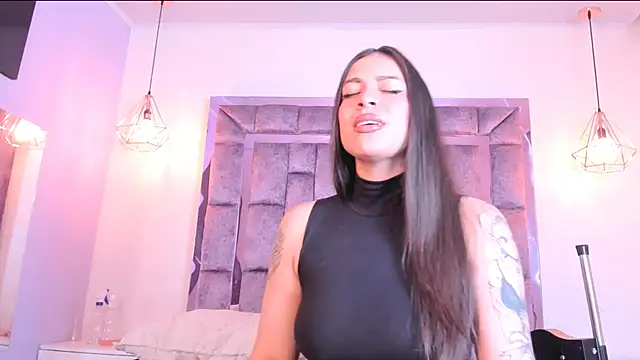 Snapshot of Annie_rhoades chatting on 02/21/25, 05:09 Annie rhoades online show from 02/21/25, 05:09