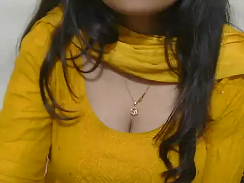 Cute anamikasingh online show from 02/28/25, 12:52