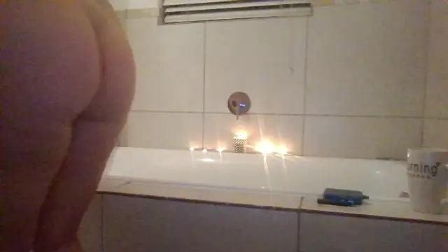 Snapshot of GoddessRieck chatting on 03/01/25, 07:59 GoddessRieck online show from 03/01/25, 07:59