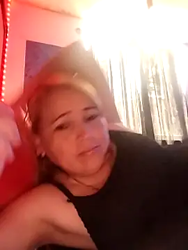 Snapshot of Guardianahot chatting on 02/14/25, 06:29 Guardianahot online show from 02/14/25, 06:29