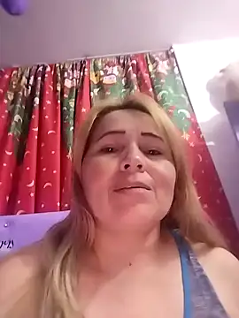 Snapshot of Guardianahot chatting on 02/18/25, 06:37 Guardianahot online show from 02/18/25, 06:37