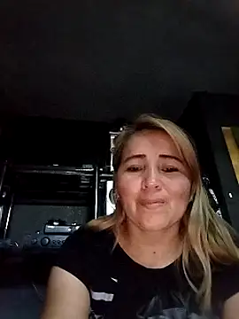 Snapshot of Guardianahot chatting on 02/25/25, 12:14 Guardianahot online show from 02/25/25, 12:14