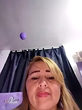 Snapshot of Guardianahot chatting on 02/28/25, 06:31 Guardianahot online show from 02/28/25, 06:31