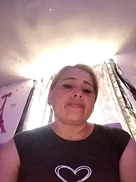 Snapshot of Guardianahot chatting on 03/06/25, 05:00 Guardianahot online show from 03/06/25, 05:00