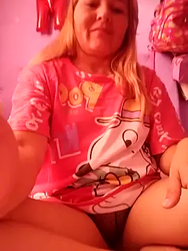 Snapshot of Guardianahot chatting on 03/16/25, 04:23 Guardianahot online show from 03/16/25, 04:23