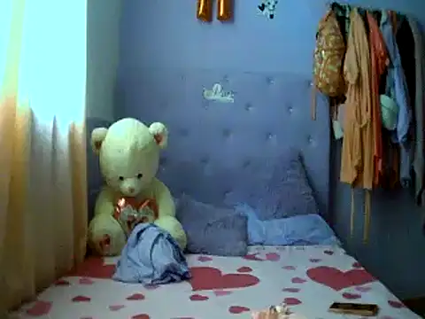 Snapshot of Guardianahot chatting on 03/22/25, 04:58 Guardianahot online show from 03/22/25, 04:58