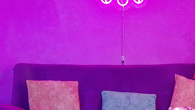 Arii moon online show from 10/03/25, 07:44