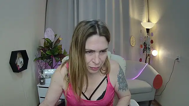 TessaDaybreak online show from 04/04/26, 07:17