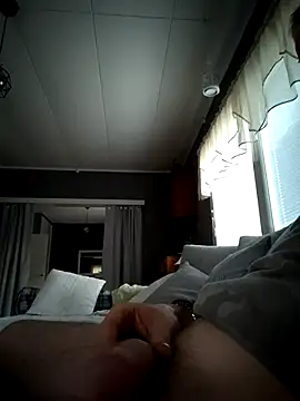 Teemu online show from 09/30/25, 04:01