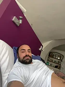 Snapshot of morfeoX chatting on 02/27/25, 12:45 morfeoX online show from 02/27/25, 12:45