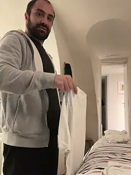 Snapshot of morfeoX chatting on 03/07/25, 06:33 morfeoX online show from 03/07/25, 06:33