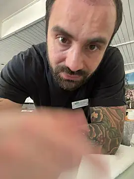 Snapshot of morfeoX chatting on 03/10/25, 12:59 morfeoX online show from 03/10/25, 12:59