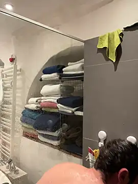 Snapshot of morfeoX chatting on 03/10/25, 07:40 morfeoX online show from 03/10/25, 07:40