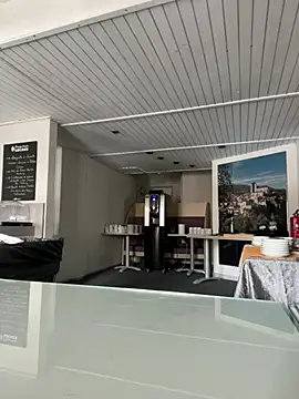 Snapshot of morfeoX chatting on 03/11/25, 01:56 morfeoX online show from 03/11/25, 01:56