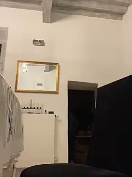 Snapshot of morfeoX chatting on 03/12/25, 10:39 morfeoX online show from 03/12/25, 10:39