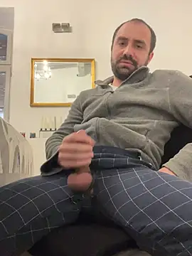 Snapshot of morfeoX chatting on 03/13/25, 06:48 morfeoX online show from 03/13/25, 06:48