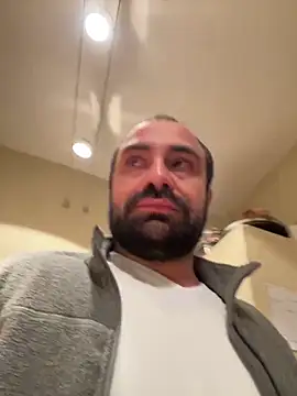 Snapshot of morfeoX chatting on 03/14/25, 06:42 morfeoX online show from 03/14/25, 06:42