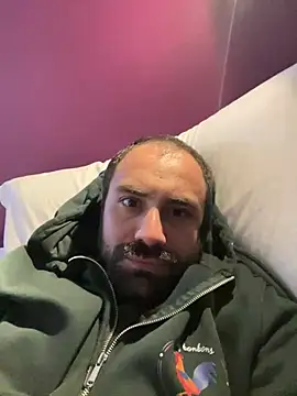 Snapshot of morfeoX chatting on 03/16/25, 04:34 morfeoX online show from 03/16/25, 04:34