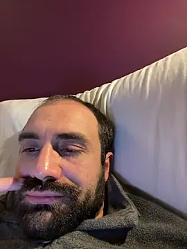 Snapshot of morfeoX chatting on 03/16/25, 09:05 morfeoX online show from 03/16/25, 09:05