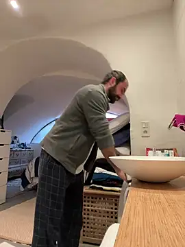 Snapshot of morfeoX chatting on 03/17/25, 06:51 morfeoX online show from 03/17/25, 06:51