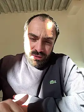 Snapshot of morfeoX chatting on 03/18/25, 07:19 morfeoX online show from 03/18/25, 07:19