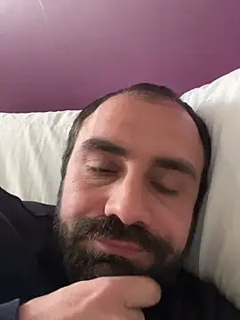 Snapshot of morfeoX chatting on 03/19/25, 04:13 morfeoX online show from 03/19/25, 04:13