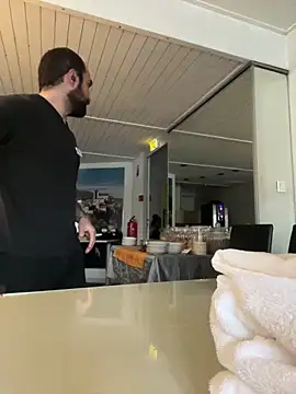 Snapshot of morfeoX chatting on 03/21/25, 01:56 morfeoX online show from 03/21/25, 01:56