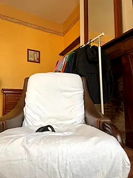 Snapshot of morfeoX chatting on 09/16/25, 01:56 morfeoX online show from 09/16/25, 01:56