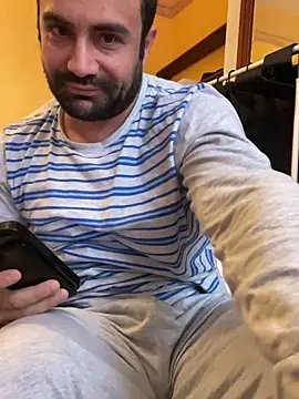 Snapshot of morfeoX chatting on 10/03/25, 07:05 morfeoX online show from 10/03/25, 07:05