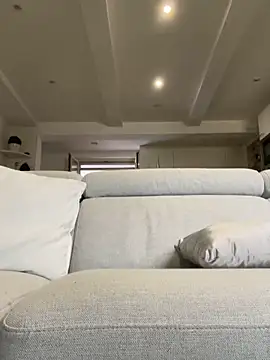 Snapshot of morfeoX chatting on 10/05/25, 09:51 morfeoX online show from 10/05/25, 09:51