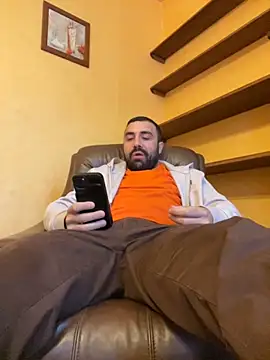 Snapshot of morfeoX chatting on 10/17/25, 07:11 morfeoX online show from 10/17/25, 07:11