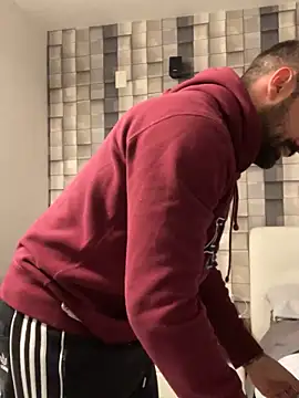 Snapshot of morfeoX chatting on 11/27/25, 01:57 morfeoX online show from 11/27/25, 01:57