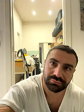 Snapshot of morfeoX chatting on 11/28/25, 09:45 morfeoX online show from 11/28/25, 09:45