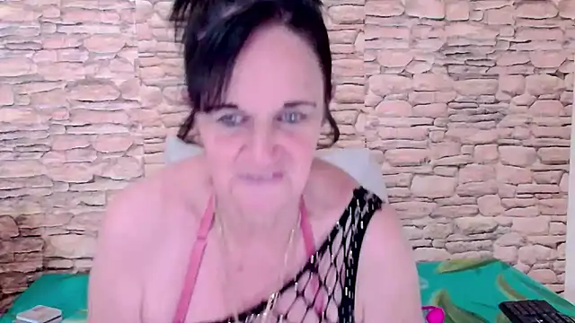 Snapshot of LuciousGrace chatting on 11/03/25, 05:36 LuciousGrace online show from 11/03/25, 05:36