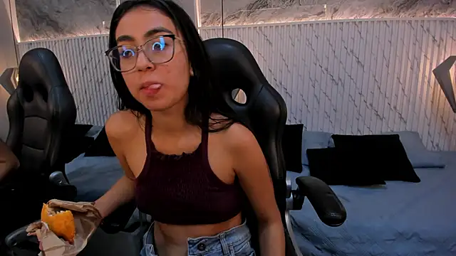 lucelly 15 online show from 02/28/25, 02:42