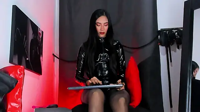 Aleshkastone online show from 11/04/25, 09:58