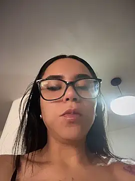 Naatalia online show from 04/16/26, 03:24