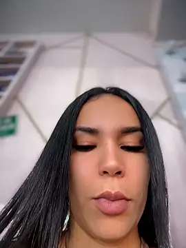 Naatalia online show from 06/11/26, 06:06