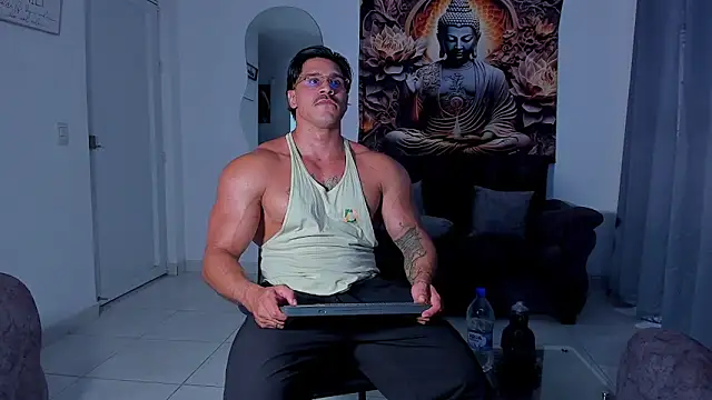 Valentino Dosantos  online show from 10/28/25, 08:11