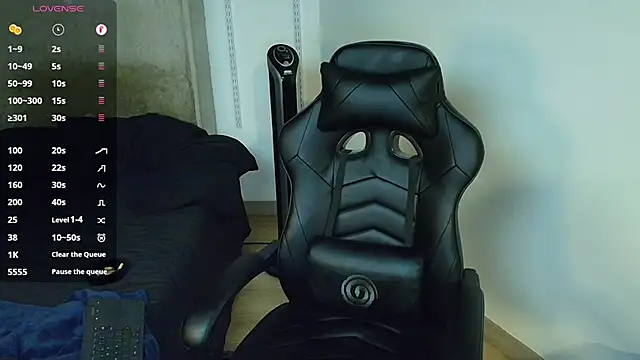 Snapshot of kevin_jef chatting on 02/13/26, 02:29 kevin jef online show from 02/13/26, 02:29