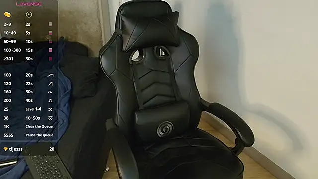 Snapshot of kevin_jef chatting on 04/14/26, 02:45 kevin jef online show from 04/14/26, 02:45